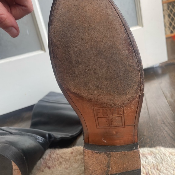 Frye riding boots. Size 8. - Picture 3 of 3